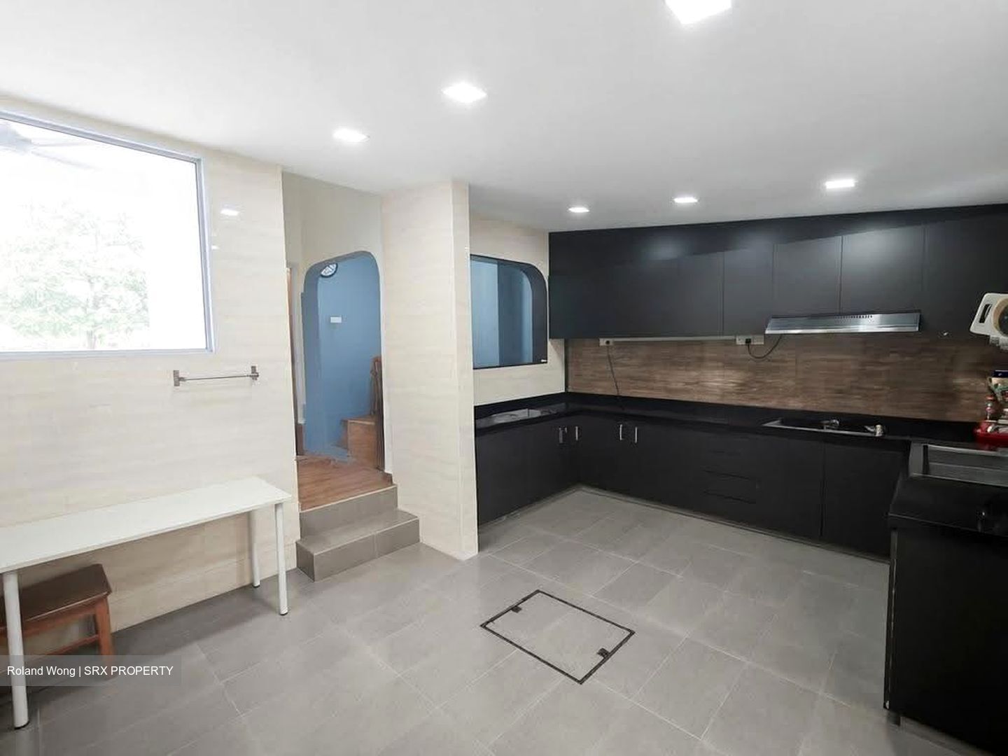 Saint Michael's Road (D12), Terrace #634632481